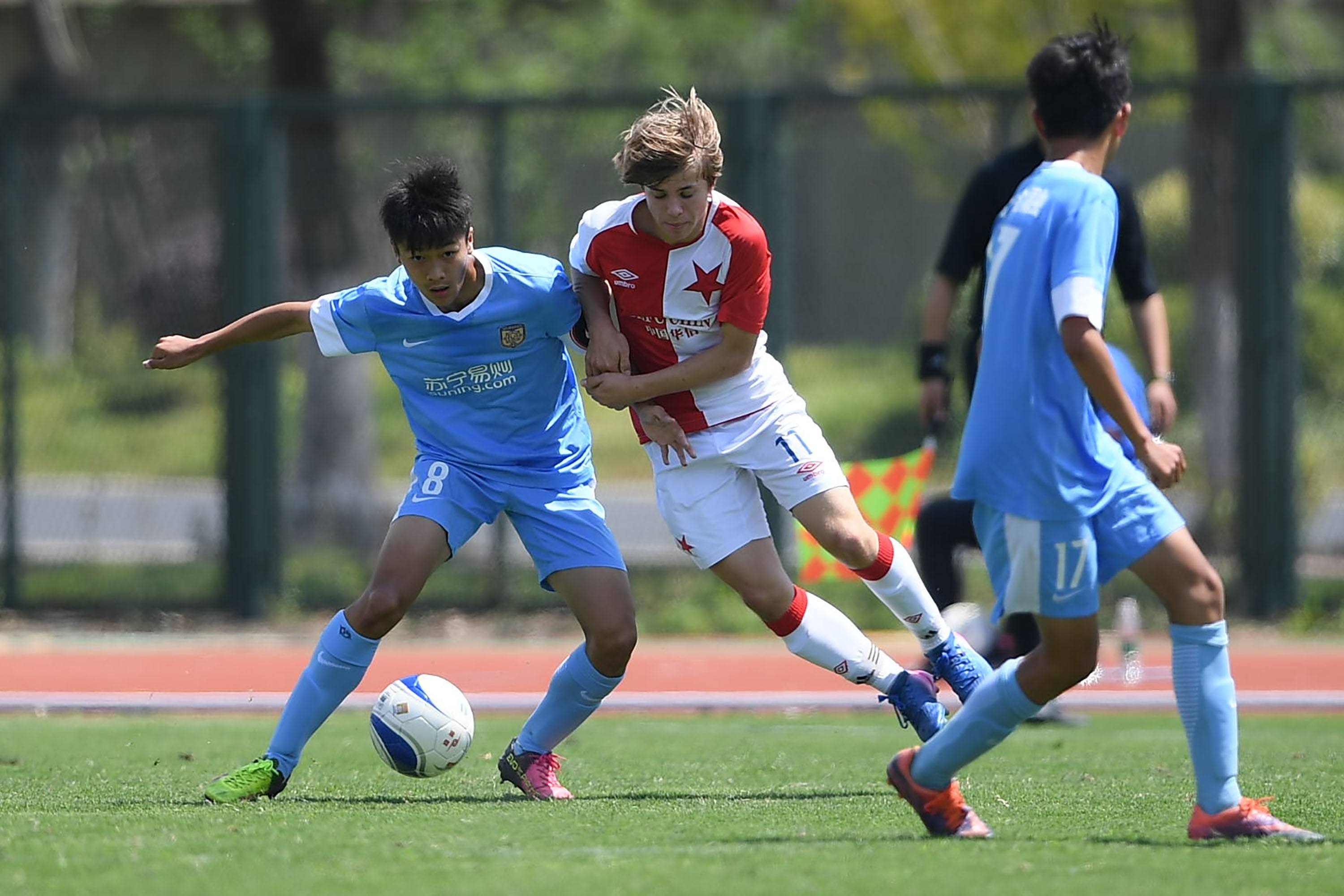 他的形象与 他的形象与