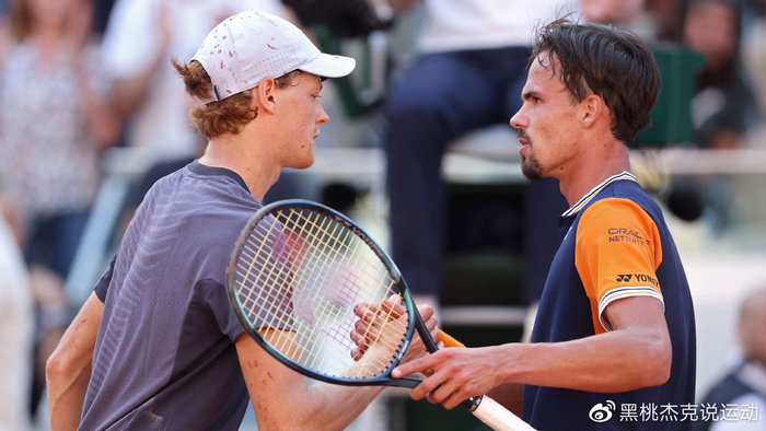 麦金续约的 麦金续约的